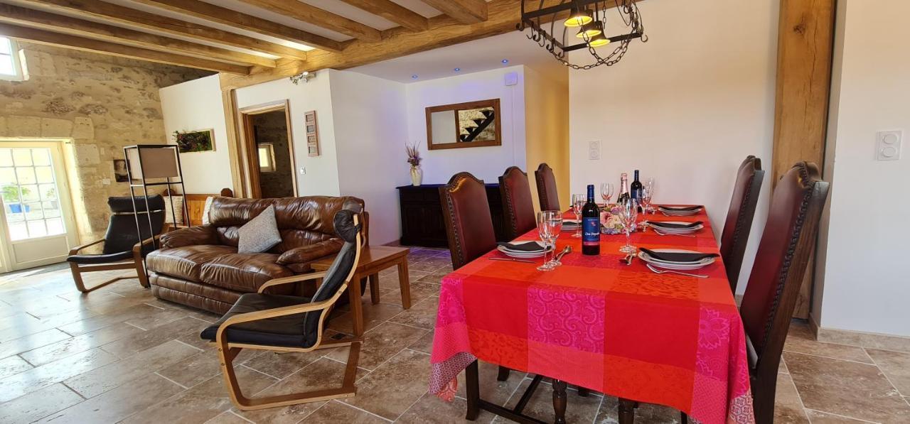 Dom Peyreton Prestige Cottages Set In A Charming Wine Property Villegouge Luaran gambar
