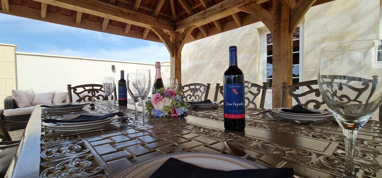 Dom Peyreton Prestige Cottages Set In A Charming Wine Property Villegouge Luaran gambar