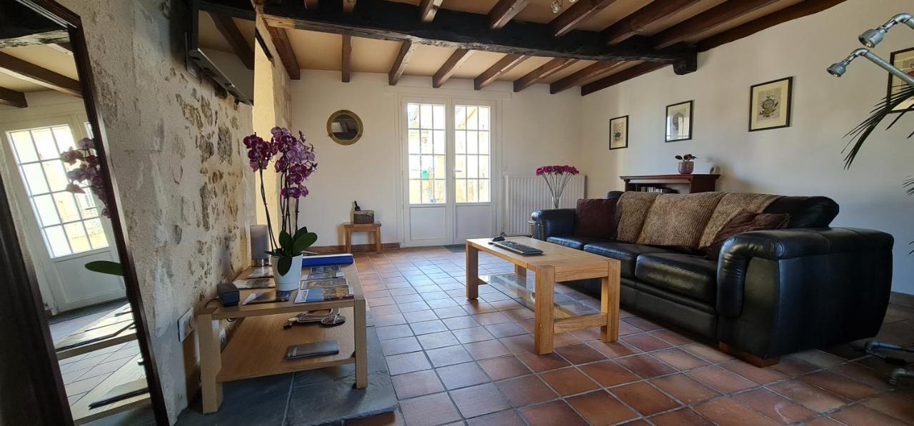 Dom Peyreton Prestige Cottages Set In A Charming Wine Property Villegouge Luaran gambar