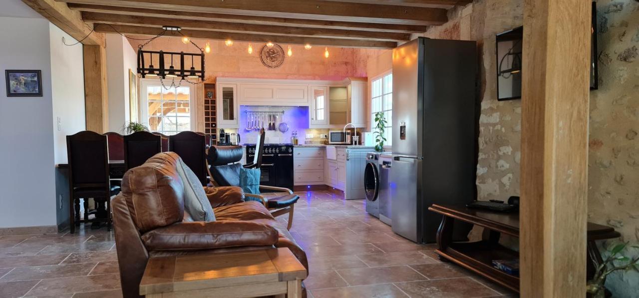 Dom Peyreton Prestige Cottages Set In A Charming Wine Property Villegouge Luaran gambar
