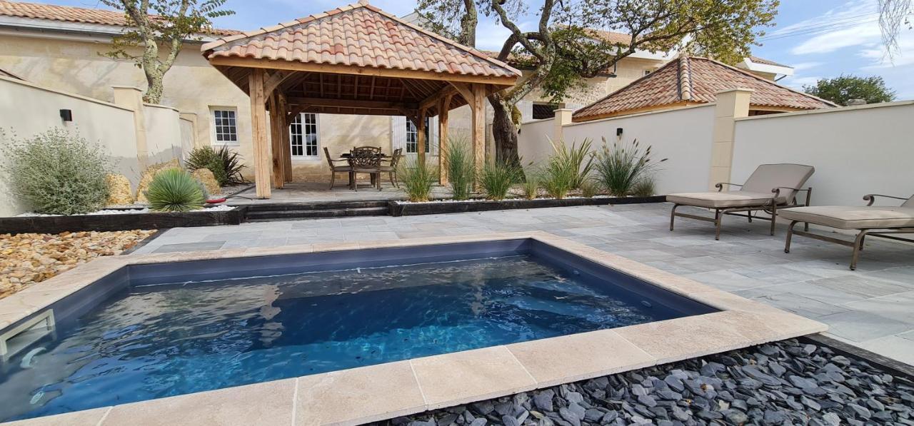 Dom Peyreton Prestige Cottages Set In A Charming Wine Property Villegouge Luaran gambar